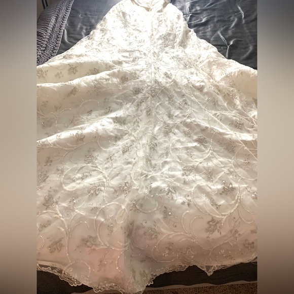 New David's Bridal White Ivory Embellished Embroidered Wedding Dress Gown Size 8 - Picture 7 of 16